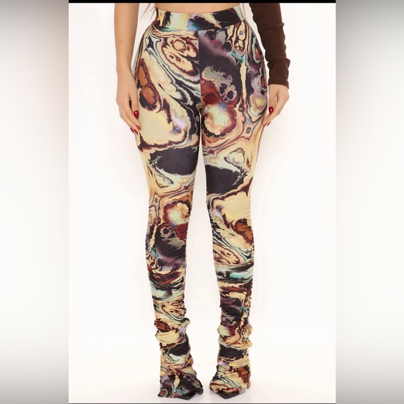 Fashion Nova Pants - Fashion Nova Size S stretchy multicolor pants ✨